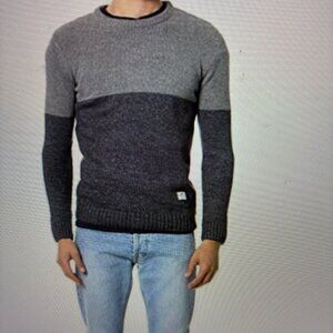 Sweater. NEW PENFIELD FIFE 2 tone crew neck.  Grey Large (Men's)